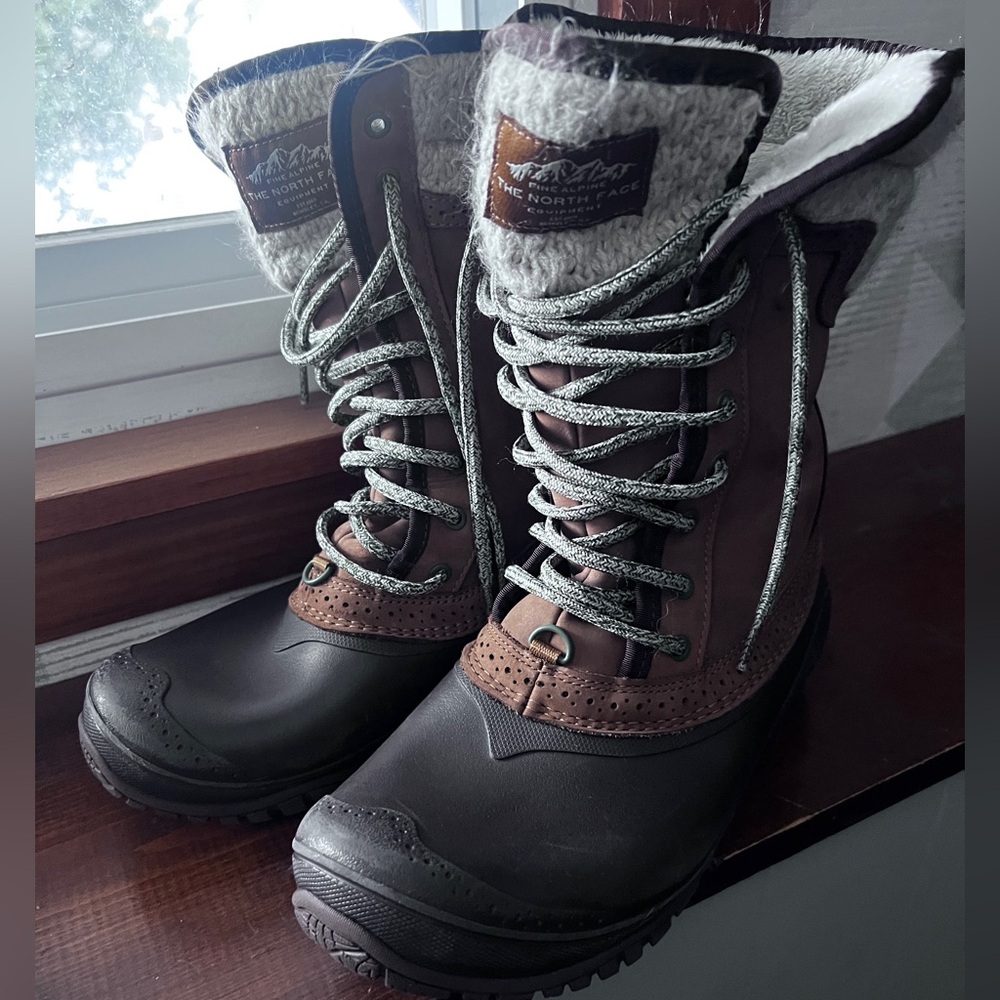 The North Face Women Shellista II Brown Suede Faux Fur Tall Winter Boot Sz 8.5 M